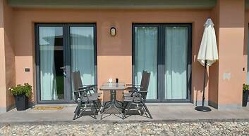 Apartment in Iseo Near Seabeach