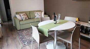 Appealing Apartment in Iseo With Pool