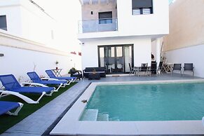 Tess Casa Sargantana