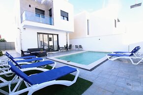 Tess Casa Sargantana