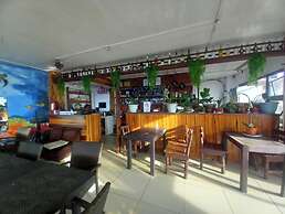 OYO 1130 Thrivers Hometel