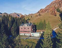 Apartment in Tyrol Near River