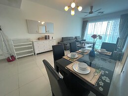 Solaris Dutamas by Manhattan Group