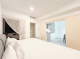 Solaris Dutamas by Manhattan Group