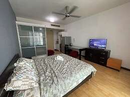 Solaris Dutamas by Manhattan Group