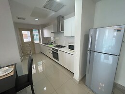 Solaris Dutamas by Manhattan Group