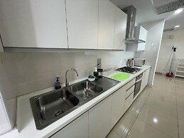 Solaris Dutamas by Manhattan Group