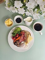 Jacuzzi Suite - Ocean Views & Beach