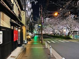 Miro Matsubara Takaseigawa Tei North