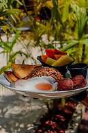 Beachfront Bungalows Hotel