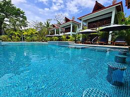 Beachfront Bungalows Hotel