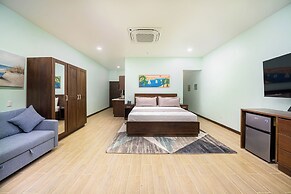 Beachfront Bungalows Hotel