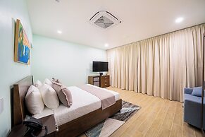 Beachfront Bungalows Hotel