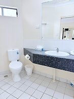 Emu Park Beach Resort