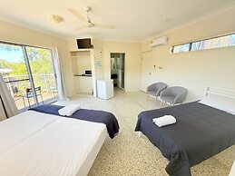 Emu Park Beach Resort