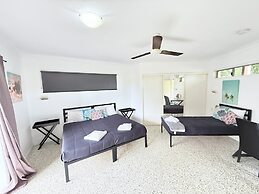 Emu Park Beach Resort