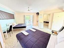 Emu Park Beach Resort