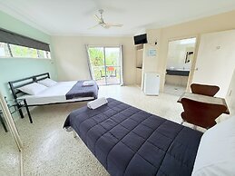 Emu Park Beach Resort