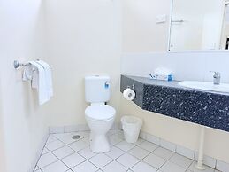 Emu Park Beach Resort