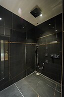 Hotel Millennium