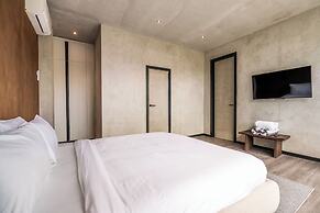 Jungle Vista Apartment Complex Ubud by BCG