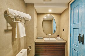 Beach Hotel Dhigurah