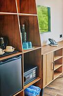 Beach Hotel Dhigurah