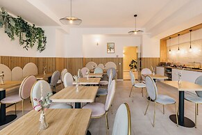 Hotel Agora