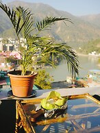 Skyard Hostel & Homestay (Harsil Valley)