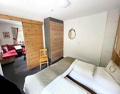 Romantic Apartment Near Navis Town