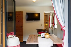 Romantic Apartment Near Navis Town