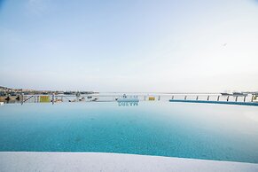 Tangchi Seaview Resort