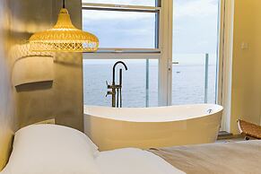 Tangchi Seaview Resort