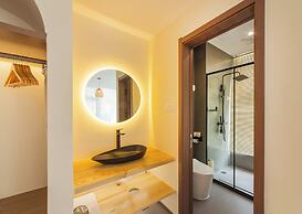 Tangchi Seaview Resort