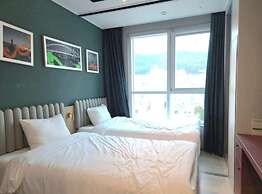 The bayment Rasidence