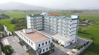 Juna Hotel