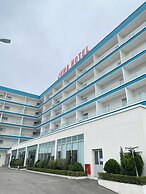 Juna Hotel