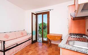 Apartment in Residence With Swimming Pool