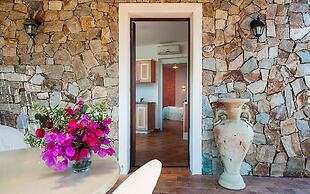 Apartment in Residence With Swimming Pool