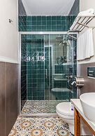 Nenessa Airport Hotel