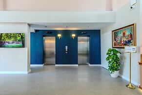 Nenessa Airport Hotel