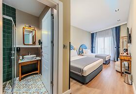 Nenessa Airport Hotel