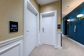 Nenessa Airport Hotel