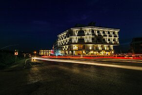 Nenessa Airport Hotel