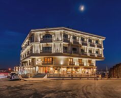 Nenessa Airport Hotel