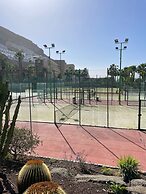 Sunny Modern Apartment - Sea View and Beach Access