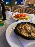 Sunny Modern Apartment - Sea View and Beach Access