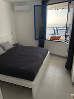 Sunny Modern Apartment - Sea View and Beach Access