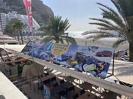 Sunny Modern Apartment - Sea View and Beach Access