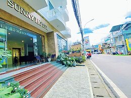 Sunny Hotel Da Lat